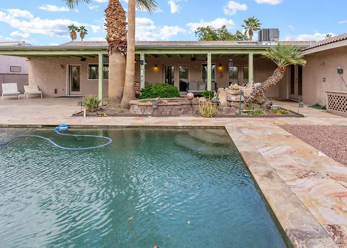 Combat Ready For Pool Fun And Sun * Lake Havasu City